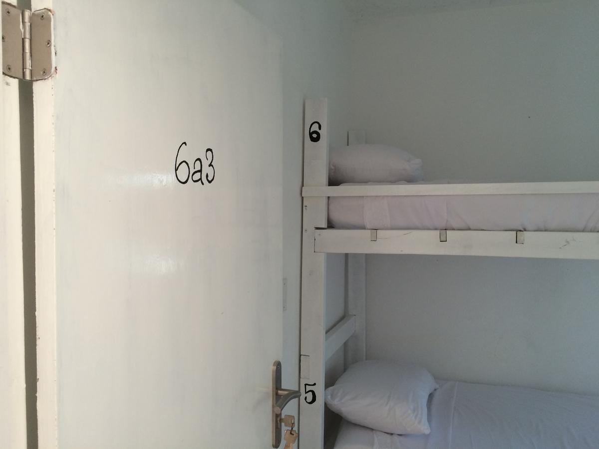 Vicky'S Keys Hostel Upper Princeʼs Quarter 외부 사진