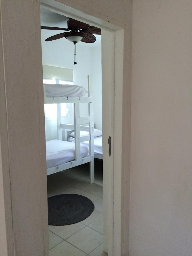 Vicky'S Keys Hostel Upper Princeʼs Quarter 외부 사진