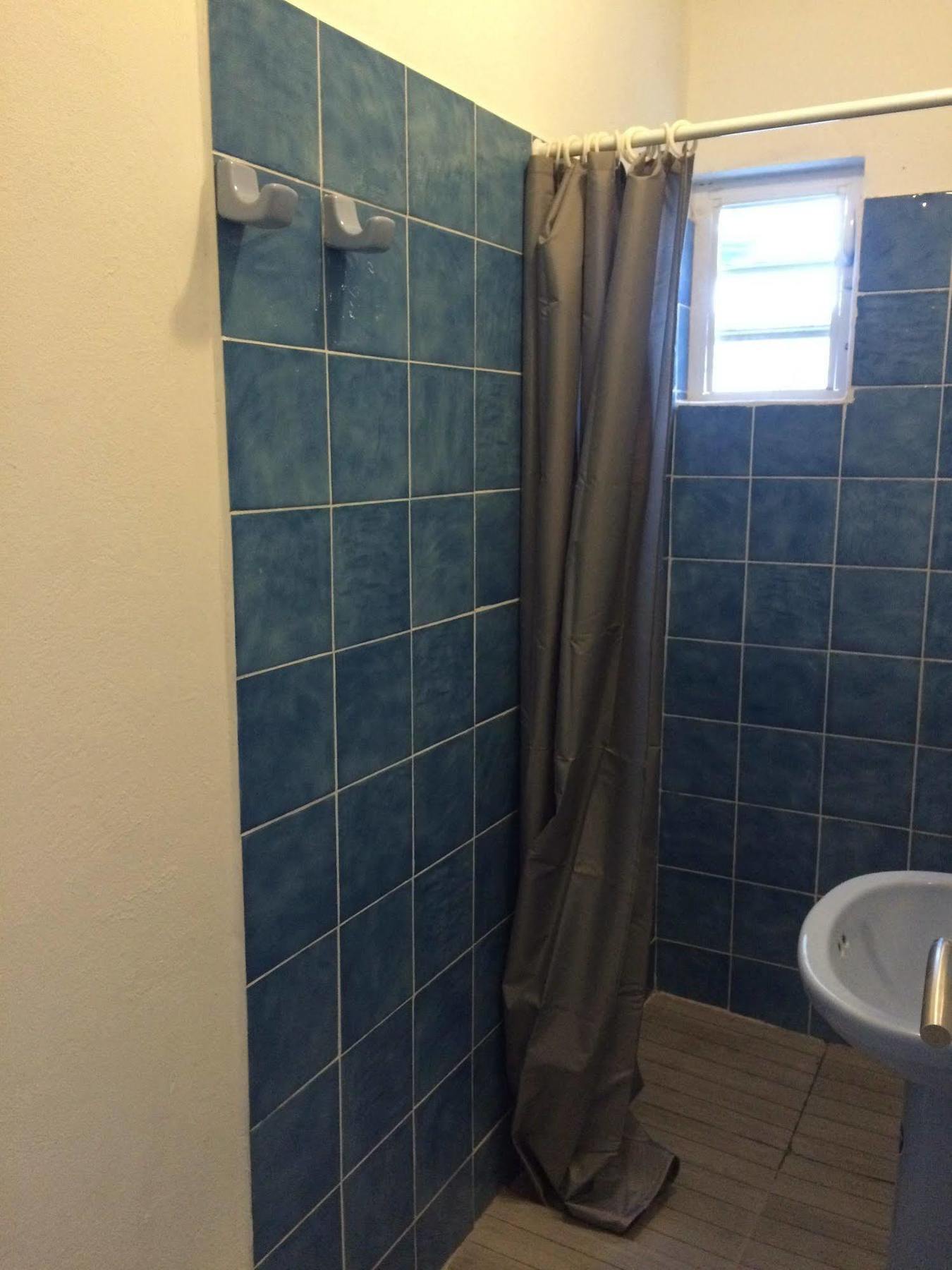 Vicky'S Keys Hostel Upper Princeʼs Quarter 외부 사진