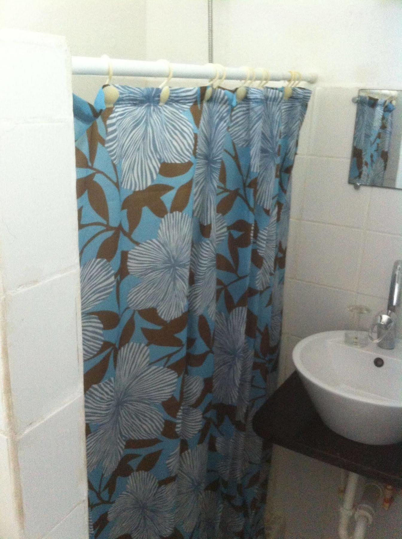 Vicky'S Keys Hostel Upper Princeʼs Quarter 외부 사진